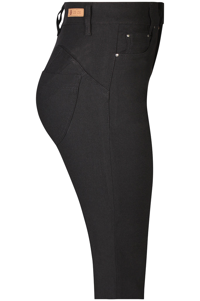 Ze-Ze Shape Housut musta