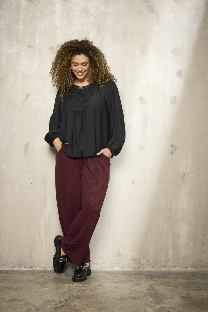 Zhenzi Pusero Simy 1056